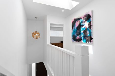 Photo of property in 15a Alberta Street, Point Chevalier, Auckland, 1022