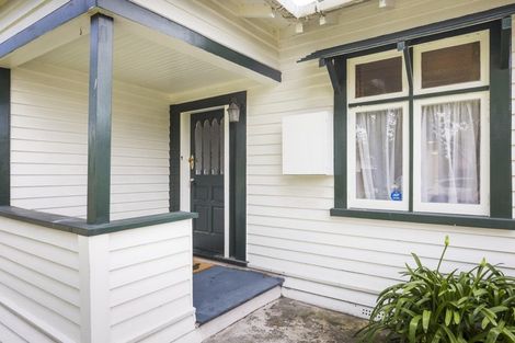 Photo of property in 457 College Street, Hokowhitu, Palmerston North, 4410