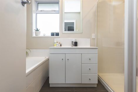 Photo of property in 79 Woolley Street, Avondale, Christchurch, 8061