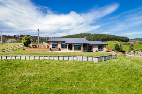 Photo of property in 14 Kingsgate Lane, Waihola, Milton, 9073