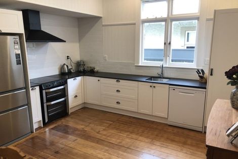 Photo of property in 34 Florence Avenue, Palmerston North, 4414