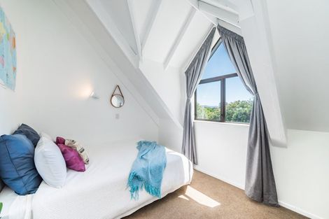 Photo of property in 10 Kanawa Street, Waikanae, 5036