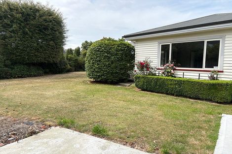 Photo of property in 102 Wairakei Road, Bryndwr, Christchurch, 8052