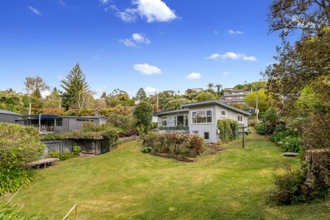 Photo of property in 33 Okareka Loop Road, Lake Okareka, Rotorua, 3076