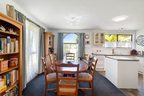 Photo of property in 15 Resolution Place, Bryndwr, Christchurch, 8053