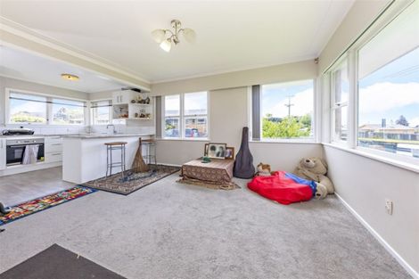 Photo of property in 1/4 Station Road, Papatoetoe, Auckland, 2025