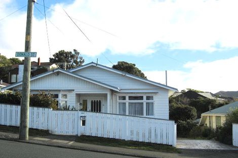 Photo of property in 70 Donald Street, Karori, Wellington, 6012