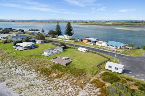 Photo of property in 721 Pukehina Parade, Pukehina, 3189