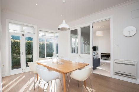 Photo of property in 60 Wiggins Street, Sumner, Christchurch, 8081