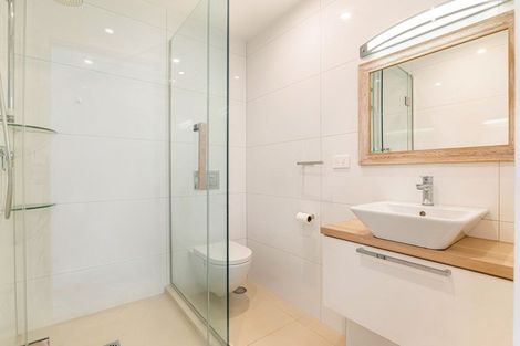 Photo of property in The Sands Apartments, 19/47 The Strand, Takapuna, Auckland, 0622