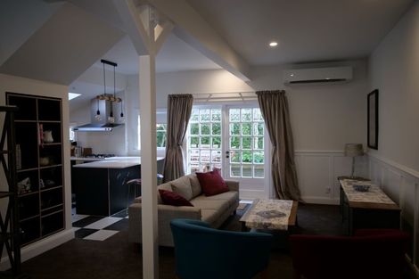 Photo of property in 6 Brougham Street, Mount Victoria, Wellington, 6011