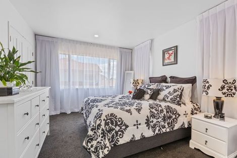 Photo of property in 3b Kawaroa Close, New Plymouth, 4310