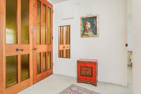 Photo of property in 8/25 Stanley Point Road, Stanley Point, Auckland, 0624