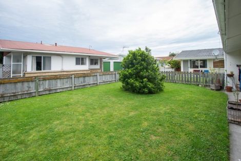 Photo of property in 1/64 Gloucester Street, Greenmeadows, Napier, 4112