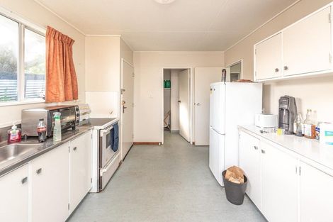 Photo of property in 93a Matai Street, Castlecliff, Whanganui, 4501