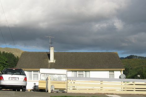 Photo of property in 24 Driver Crescent, Cannons Creek, Porirua, 5024