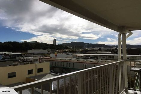 Photo of property in 23/8 Girton Terrace, Mount Cook, Wellington, 6021