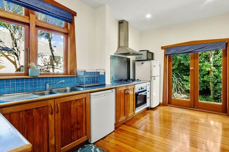 Photo of property in 2/23 Fifield Terrace, Waltham, Christchurch, 8023