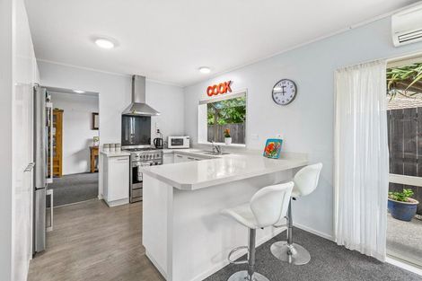 Photo of property in 24 Millstream Drive, Henderson, Auckland, 0610