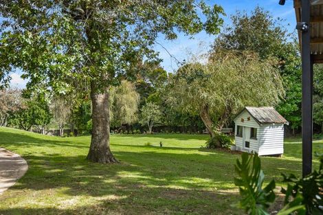 Photo of property in 10 Trig Road, West Harbour, Auckland, 0618