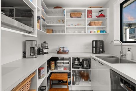 Photo of property in 18 Hass Drive, Ohauiti, Tauranga, 3112