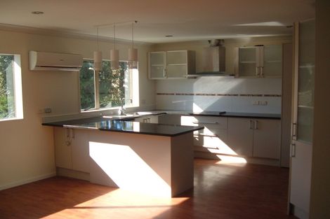 Photo of property in 17a Tomo Street, New Lynn, Auckland, 0600