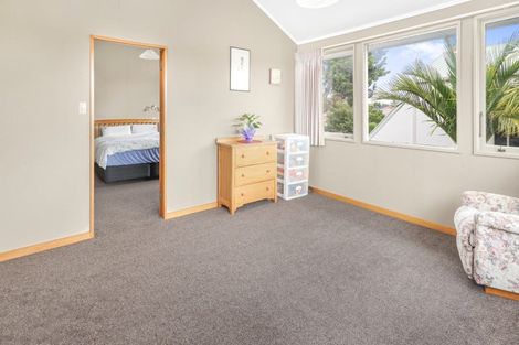 Photo of property in 22 Chedworth Avenue, Chedworth, Hamilton, 3210