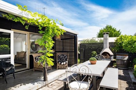 Photo of property in 2/26 Christie Crescent, Havelock North, 4130