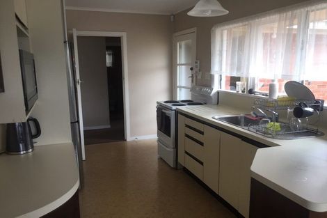 Photo of property in 5 Clayton Road, Manurewa, Auckland, 2102