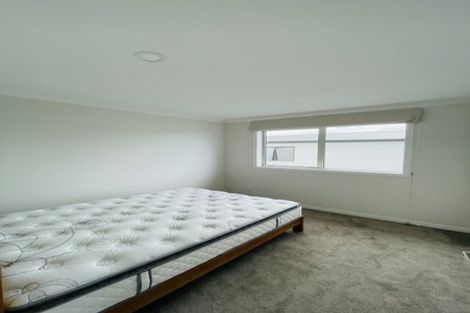 Photo of property in 11 Hangar Lane, Whenuapai, Auckland, 0618