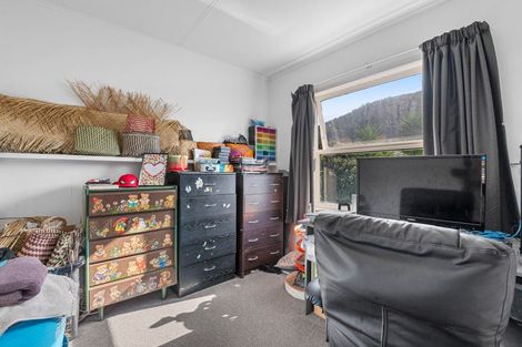 Photo of property in 2 Spencer Street, Western Heights, Rotorua, 3015