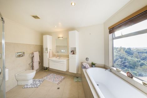 Photo of property in 47 Ruapehu Drive, Fitzherbert, Palmerston North, 4410