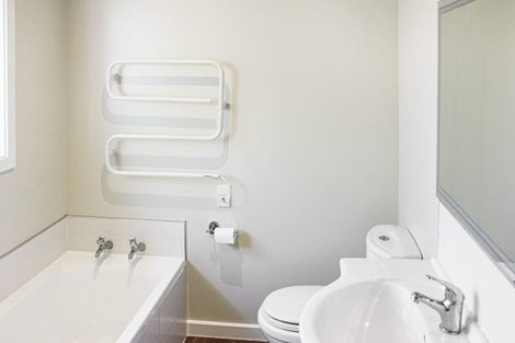 Photo of property in 51 Wilton Crescent, Bishopdale, Christchurch, 8053