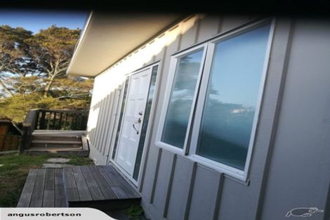 Photo of property in 54 Divich Avenue, Te Atatu South, Auckland, 0610