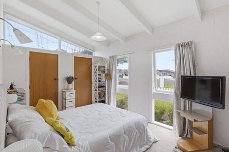 Photo of property in 556 Queen Street East, Levin, 5510