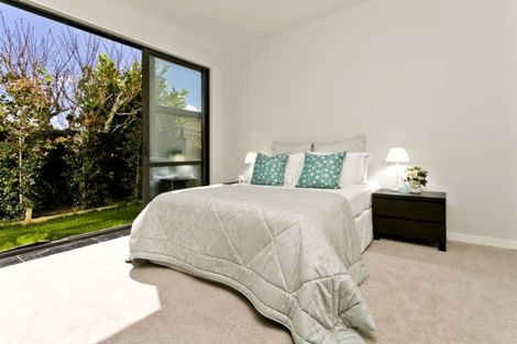 Photo of property in 2a Brook Street, Milford, Auckland, 0620