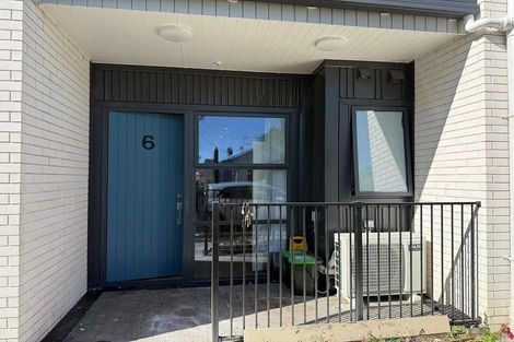 Photo of property in 5/1 Kaponga Crescent, New Lynn, Auckland, 0600