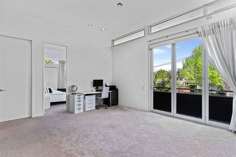 Photo of property in 22 Patteson Avenue, Mission Bay, Auckland, 1071