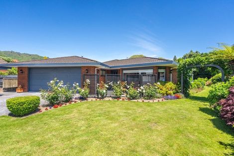 Photo of property in 14 Hurunui Street, Waikanae, 5036