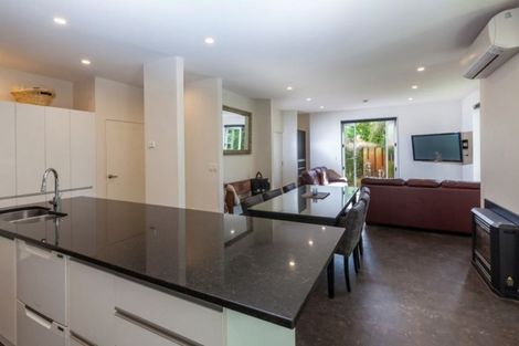 Photo of property in 1 Medbury Terrace, Fendalton, Christchurch, 8041