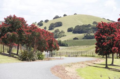 Photo of property in 4b Kotare Road, Kaiwaka, 0573