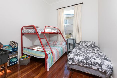 Photo of property in 13 Te Paerahi Road, Porangahau, 4293