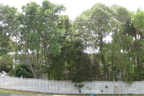 Photo of property in 6 Tramway Road, Beach Haven, Auckland, 0626