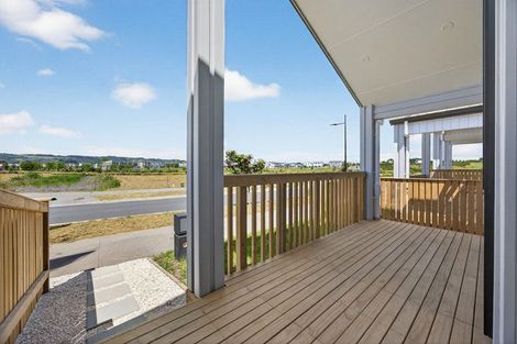 Photo of property in 12 Kaapehu Street, Karaka, 2578