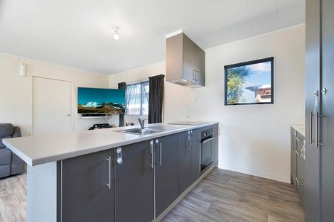 Photo of property in 12b Sturges Road, Henderson, Auckland, 0612