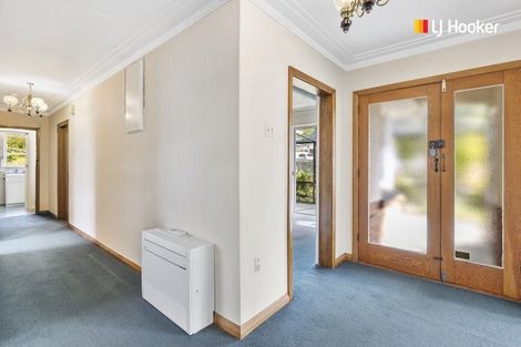 Photo of property in 1 Broomlea Street, Wakari, Dunedin, 9010