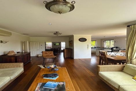 Photo of property in 32 Langford Place, Dairy Flat, Albany, 0792