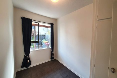 Photo of property in 2/68 Abberley Crescent, St Albans, Christchurch, 8014