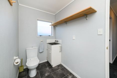 Photo of property in 7a Karamu Avenue, Takaro, Palmerston North, 4410