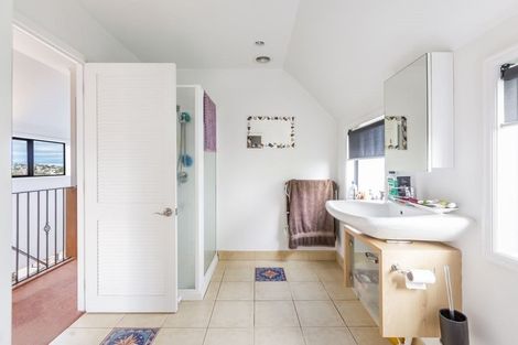 Photo of property in 54 Brightside Road, Stanmore Bay, Whangaparaoa, 0932